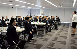 熱敏性物料用雙錐回轉(zhuǎn)真空干燥機性能特點